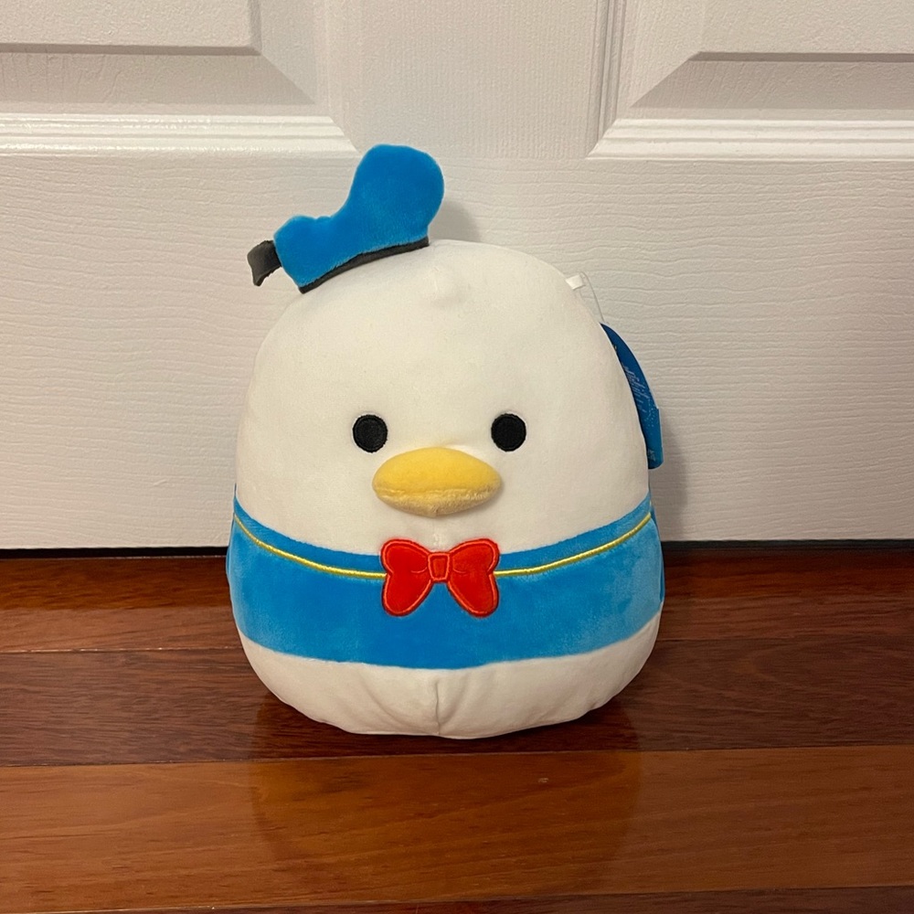 8” Disney Donald Duck Squishmallow